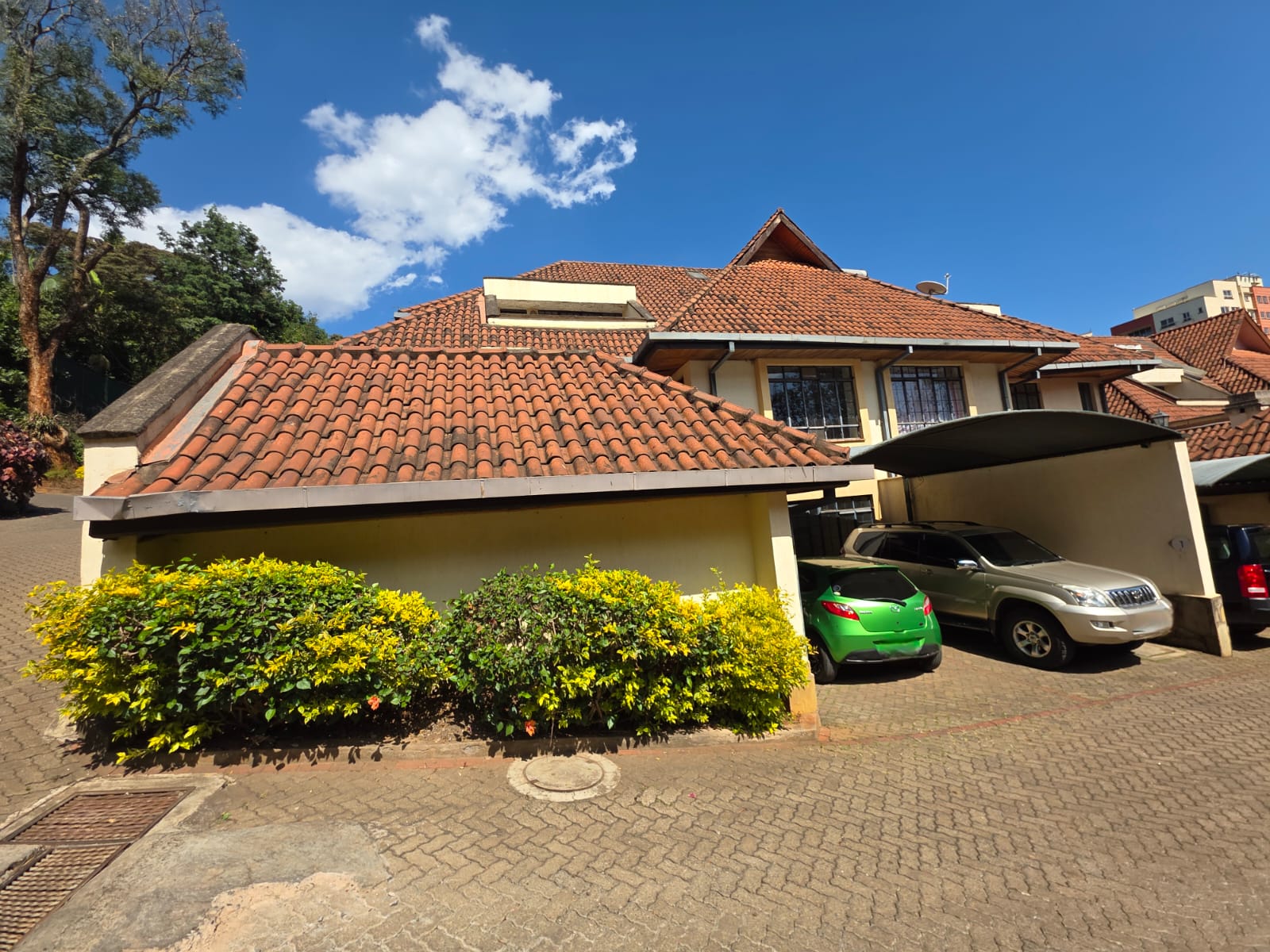 5 bedroom villa spring valley